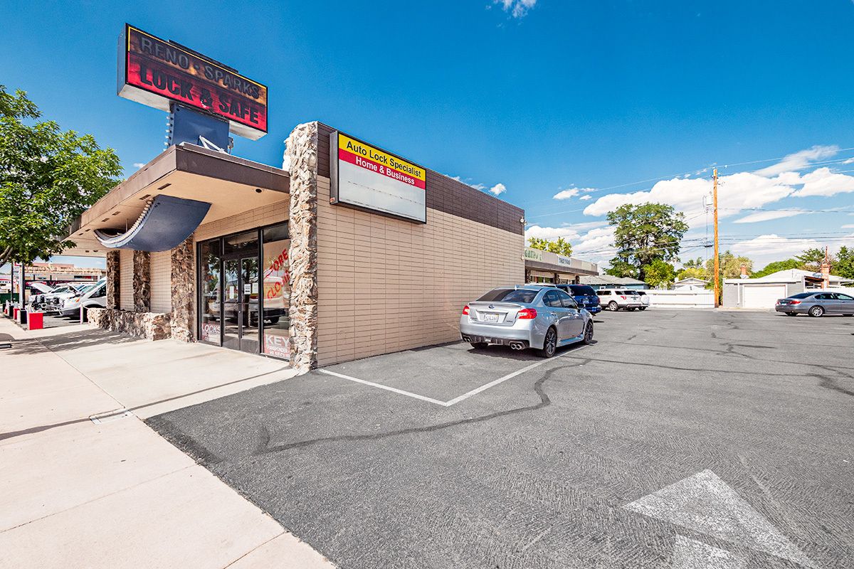 1746 Victorian Ave, Sparks, NV 89431